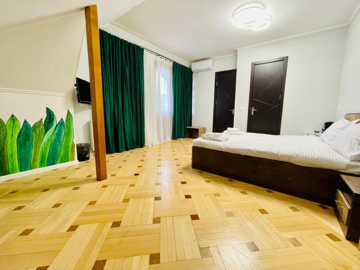 Quality Inn Tbilisi Exterior foto