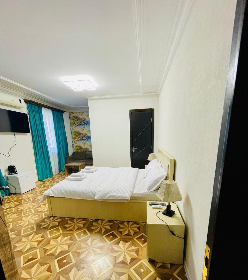 Quality Inn Tbilisi Exterior foto